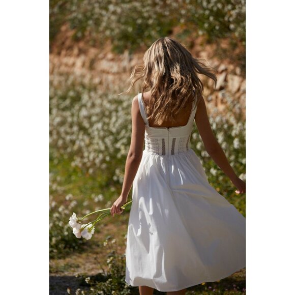 House of CB Perle white lace trim midi dress - Size M - Picture 5 of 11